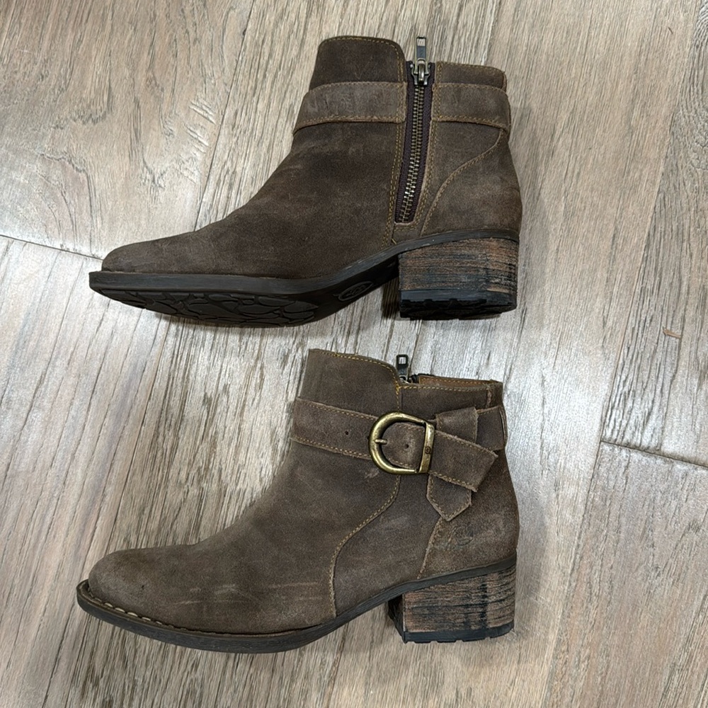 EUC Morocco Bootie In Taupe Distressed Leather Size 7 - Picture 3 of 8